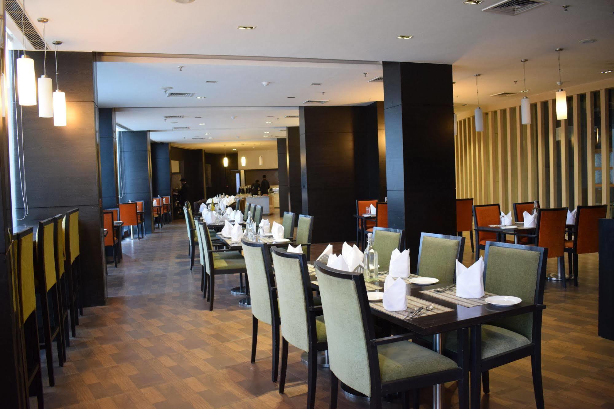 Hotel Misaki Manesar Gurgaon Exterior foto