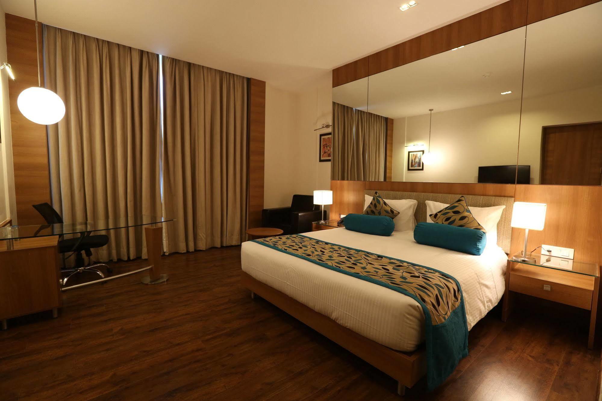 Hotel Misaki Manesar Gurgaon Exterior foto